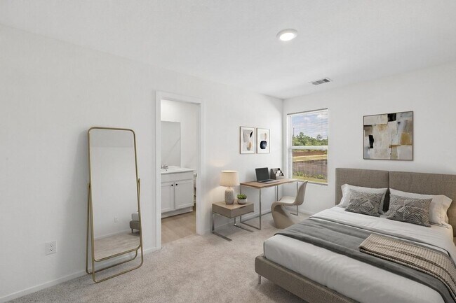 Building Photo - 18242 Via Aurelia Dr