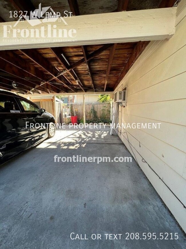 Building Photo - 1827 W Lemp St