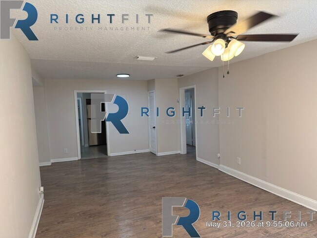 Building Photo - Renovated Home in Jacksonville