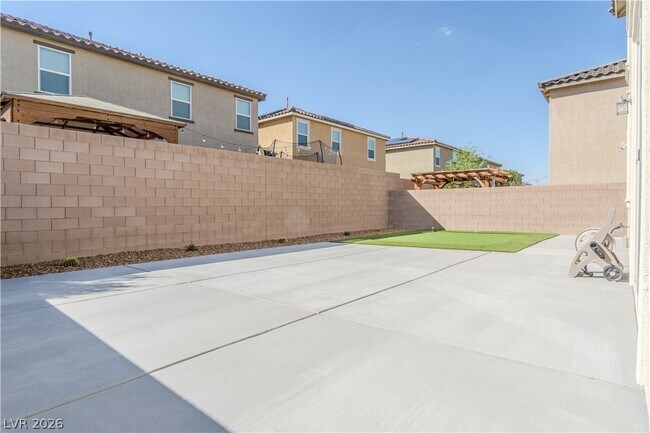 Building Photo - 10289 Massachusetts Ln