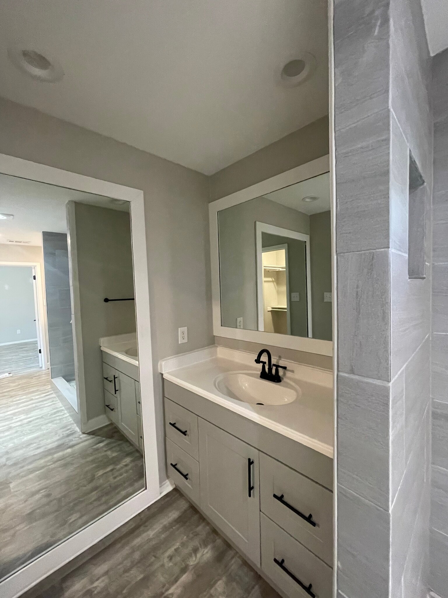 Building Photo - 3924 Waterford Way