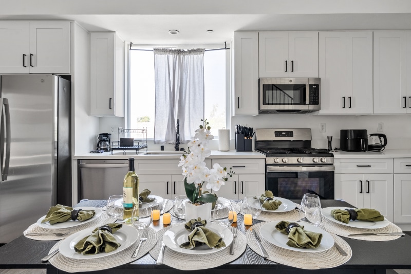 Building Photo - 3987 Dalton Ave