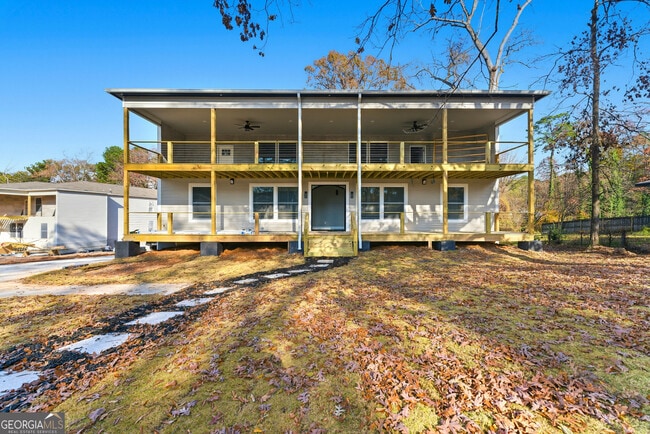 Building Photo - 1409 Northwest Dr NW