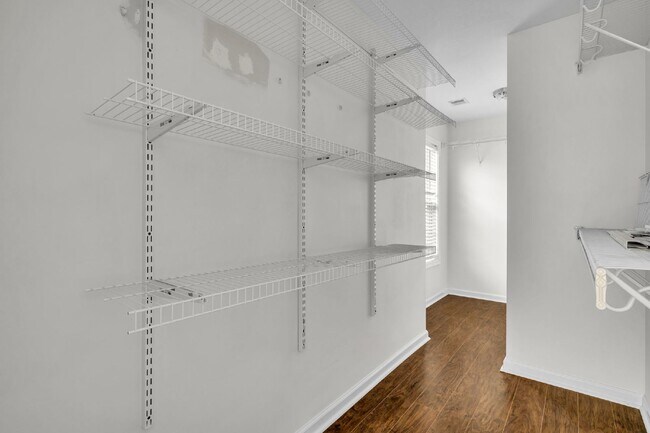 Building Photo - 2701 Hidden Ridge Ct