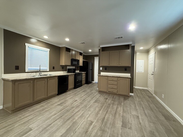 Building Photo - 109 Janice St