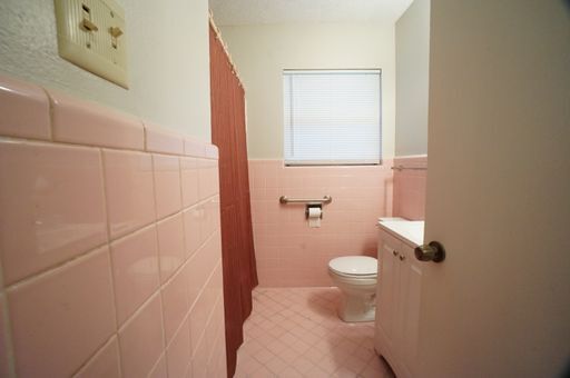 Building Photo - 103 Elkins Dr