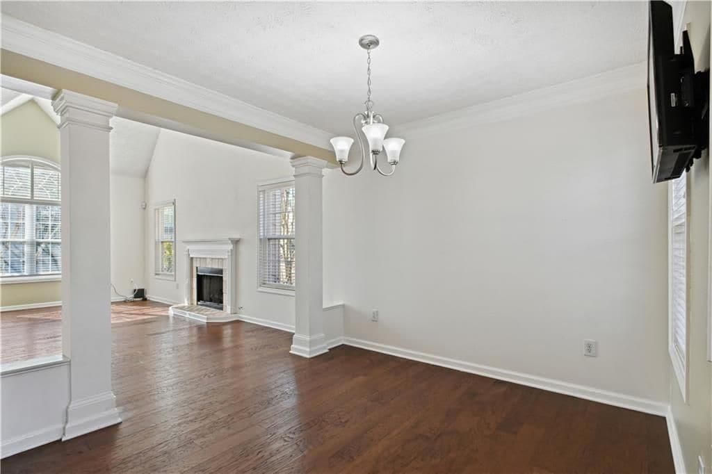 Building Photo - 2179 Mainsail Dr NE