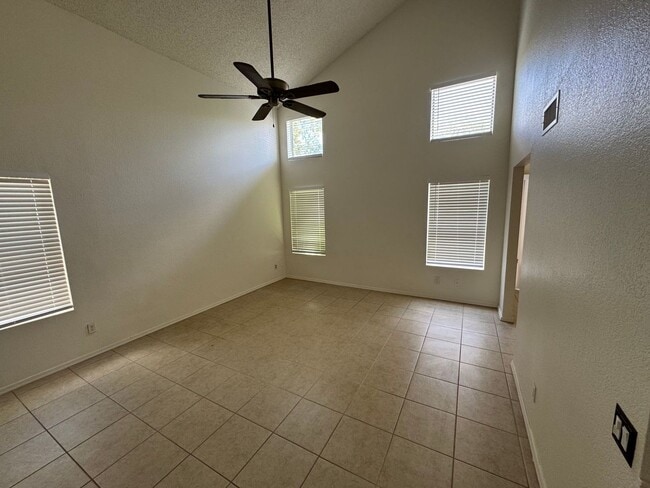Building Photo - 5118 W Mercury Way