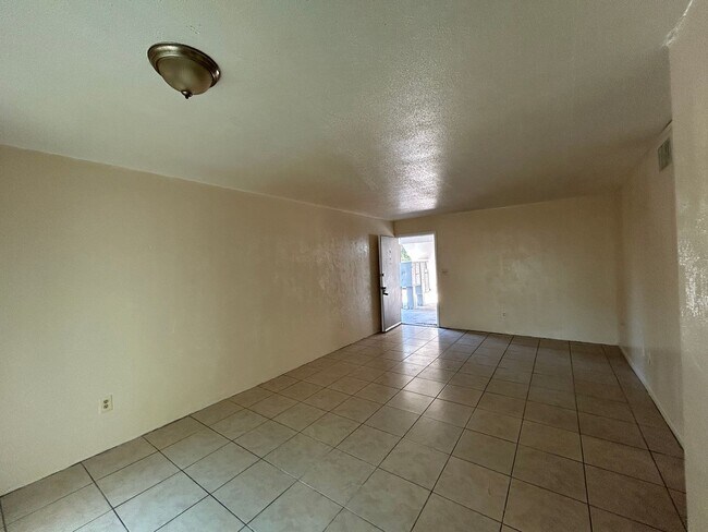 Building Photo - 1221 Kennedy Rd