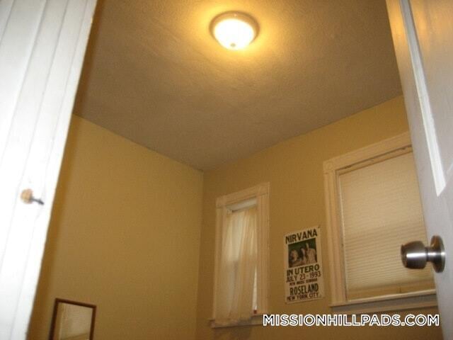 Building Photo - 101 Calumet St