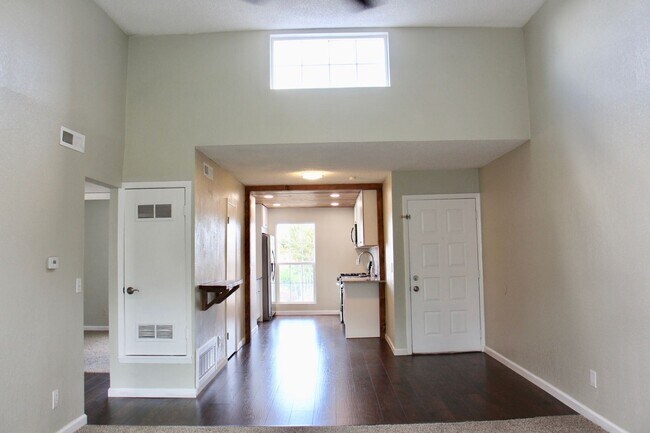 Building Photo - 3435 Rebecca Ln