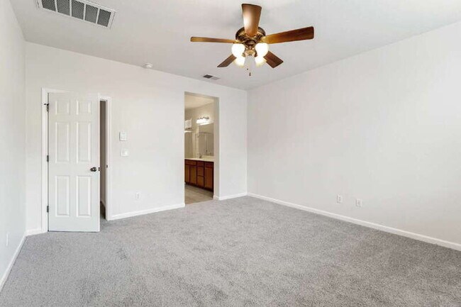 Building Photo - 8532 Hawley Way