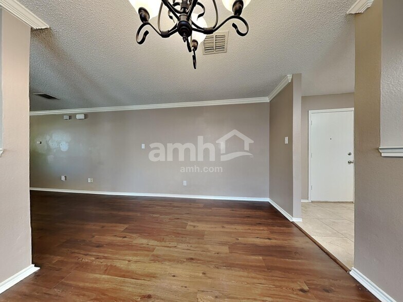 Building Photo - 3028 Misty Ridge Ln
