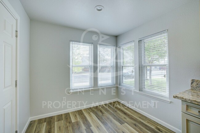 Building Photo - 1430 Markham Ravine Dr