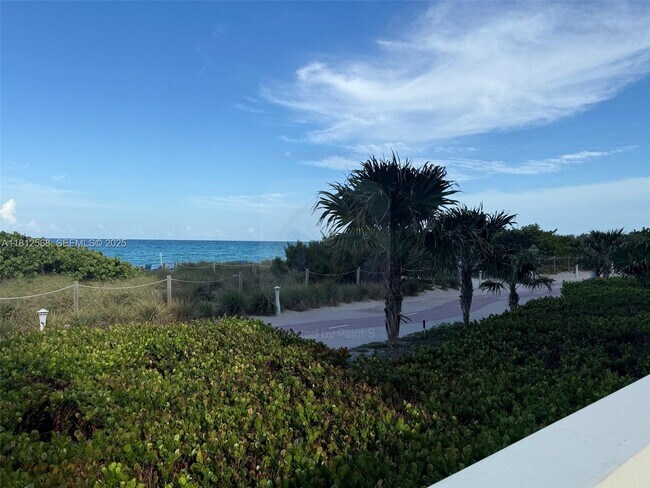 Building Photo - 6917 Collins Ave