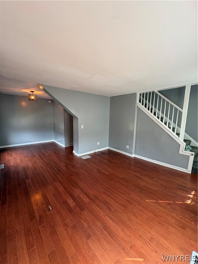 Building Photo - 57 Abbottsford Pl