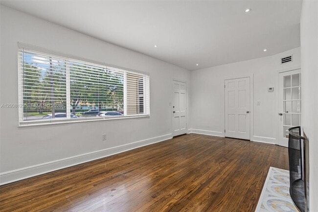 Building Photo - 3500 Ponce de Leon Blvd