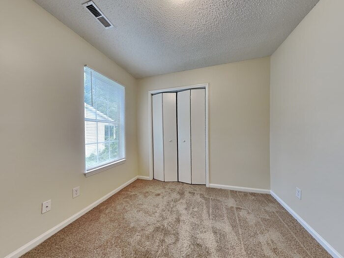 Building Photo - 1509 Eagles Landing Dr