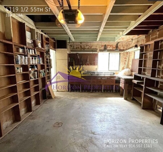 Building Photo - 4119 1/2 55th St-