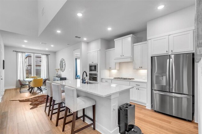 Building Photo - 9219 Trimble Lndg Dr