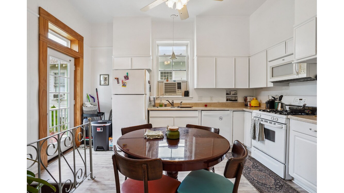 Building Photo - 4516 Banks St