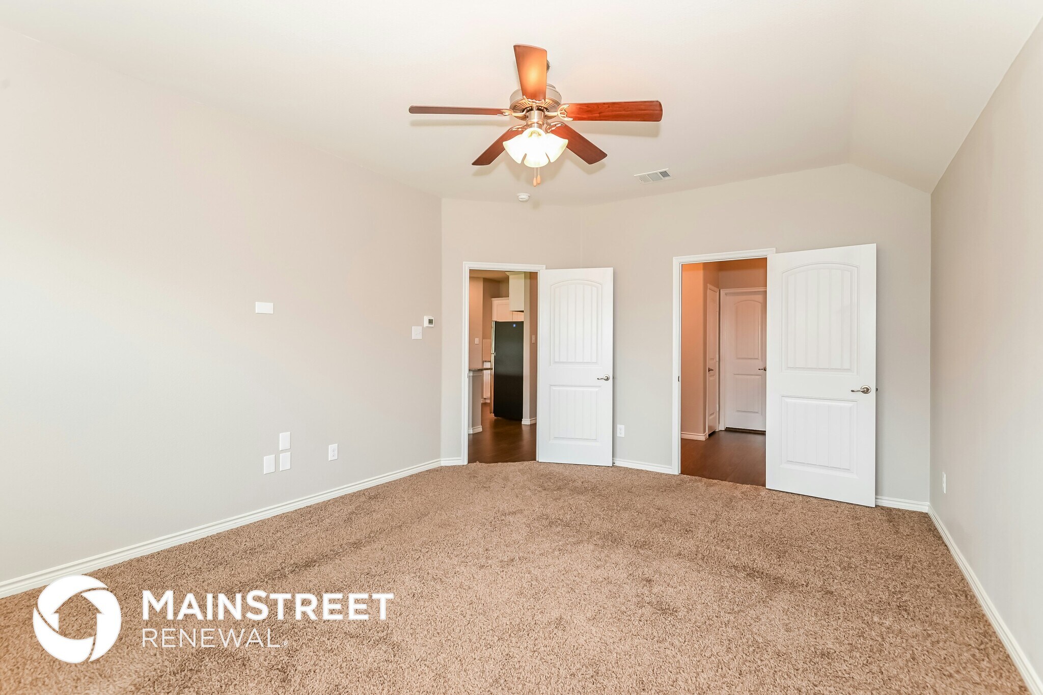 Building Photo - 571 Kara Dr