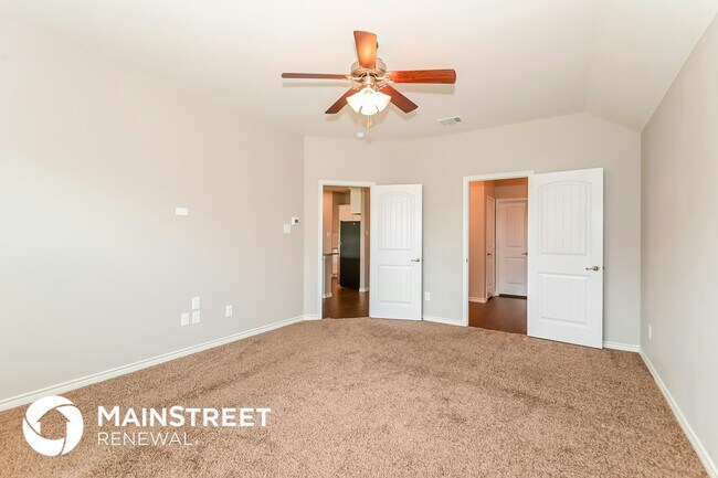 Building Photo - 571 Kara Dr