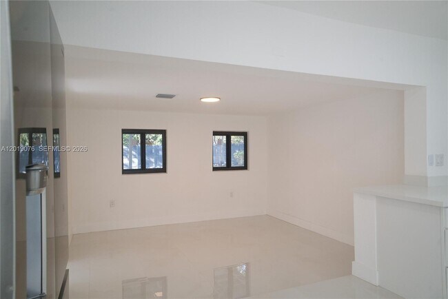Building Photo - 315 NW 127th St