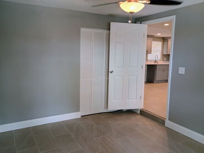 Building Photo - 6737 Udell Ln