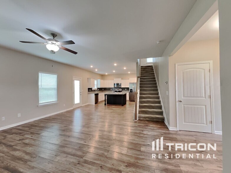 Building Photo - 333 Turney Ln