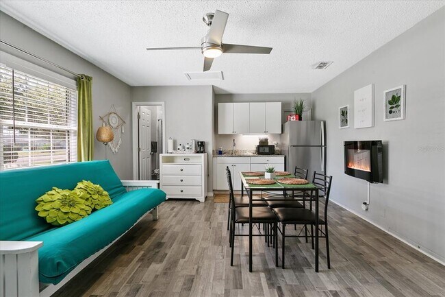 Building Photo - 3801 1st Ave S