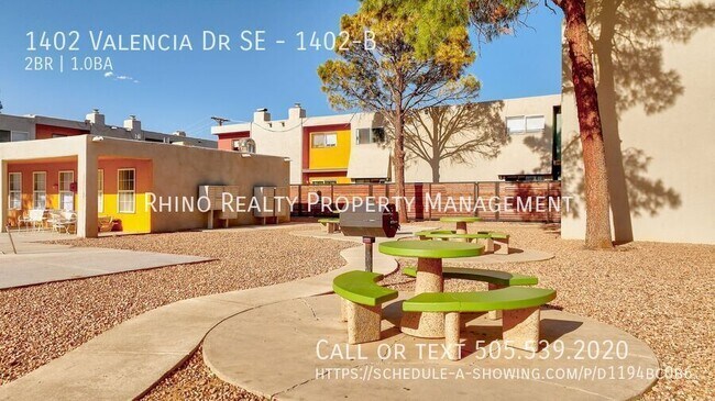 Building Photo - 1402 Valencia Dr SE