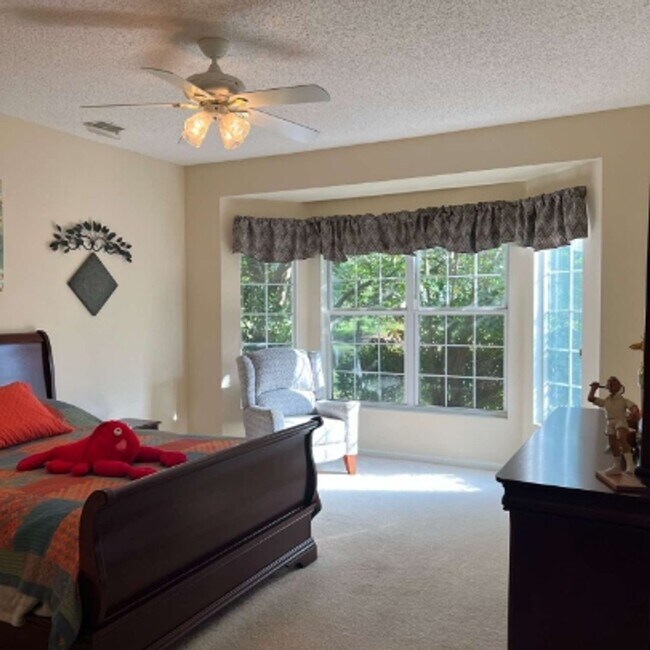 Building Photo - 133 Stratford Village Way