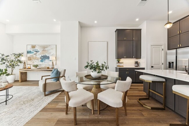 Building Photo - 2125 Hoskins Dr