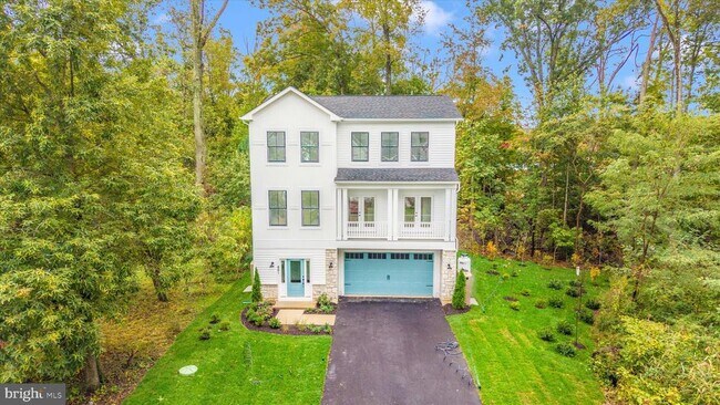 Building Photo - 801 Cedar Ave