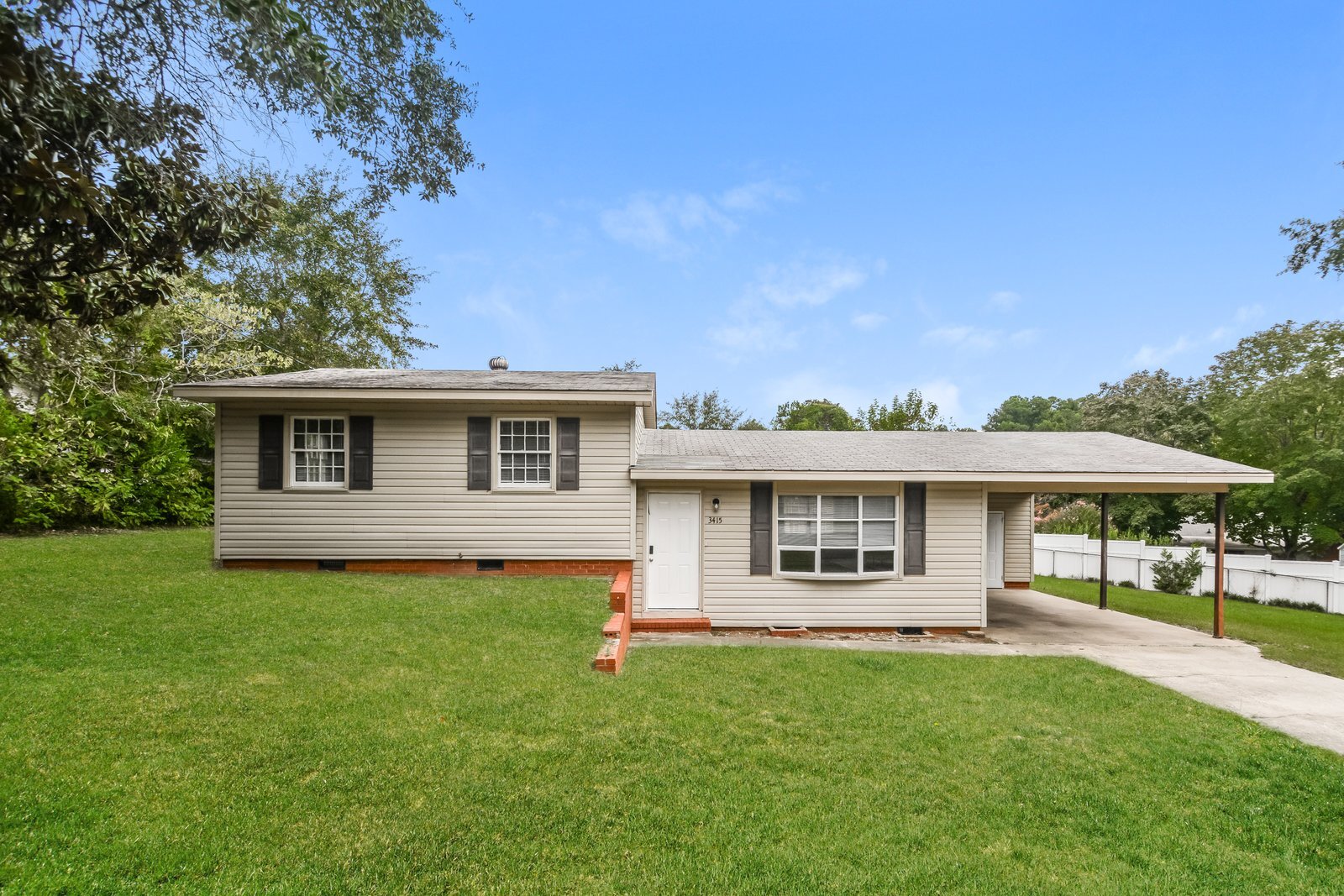 Building Photo - 3415 Calkin St