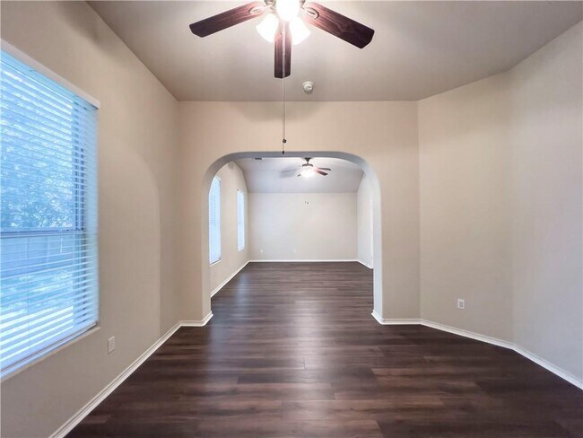 Building Photo - 107 Arrowhead Trail