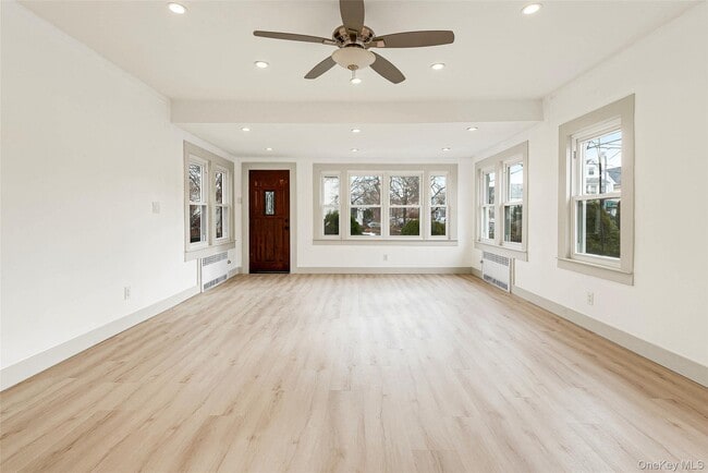 Building Photo - 93-01 71st Ave