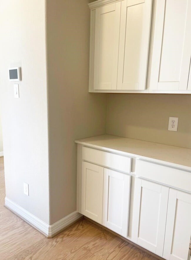 Building Photo - 13307 Rowan Grn Dr