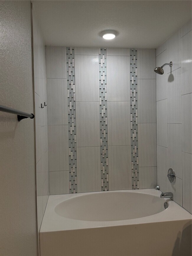 Building Photo - 11915 Hendon Ln