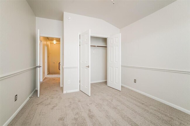 Building Photo - 21389 Timber Lodge Ln