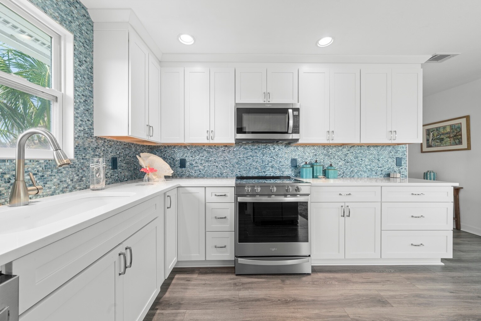 Building Photo - 6093 Henderson Rd