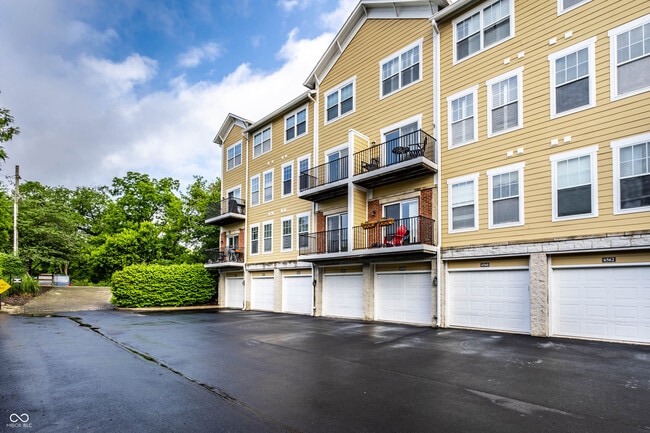 Building Photo - 6556 Reserve Dr