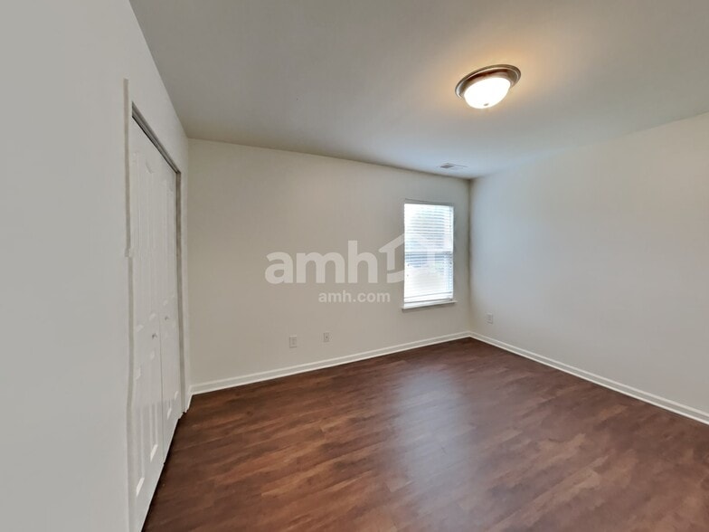 Building Photo - 16314 Raptor Ct