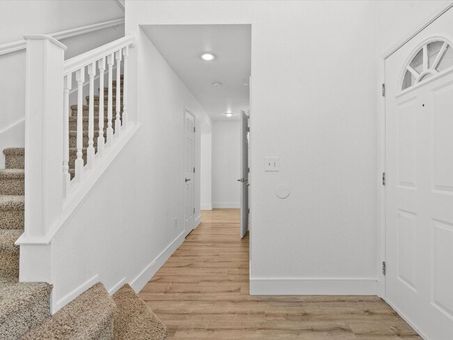 Building Photo - Newly Renovated 4 Bedroom Home with Gorgeo...