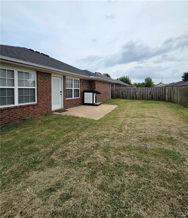 Building Photo - 3505 SW Carriageway Ave