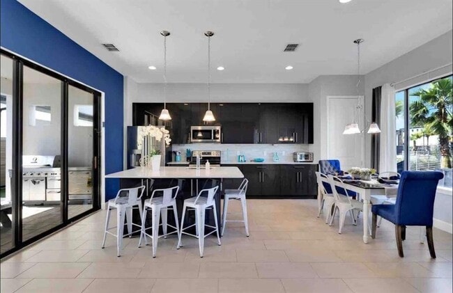 Building Photo - 320 Villa Domani Ct