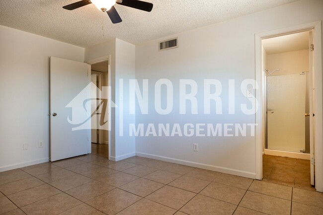 Building Photo - Great Location in Casa Grande!