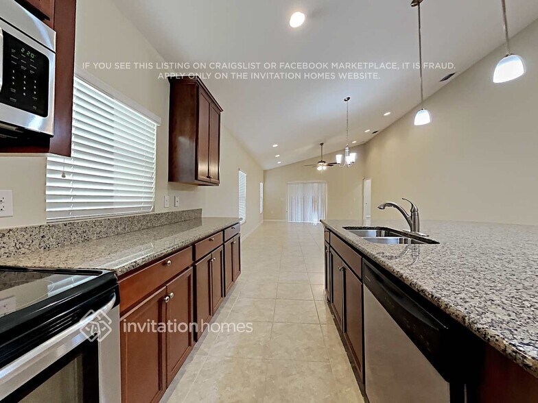Building Photo - 4220 Harvest Cir