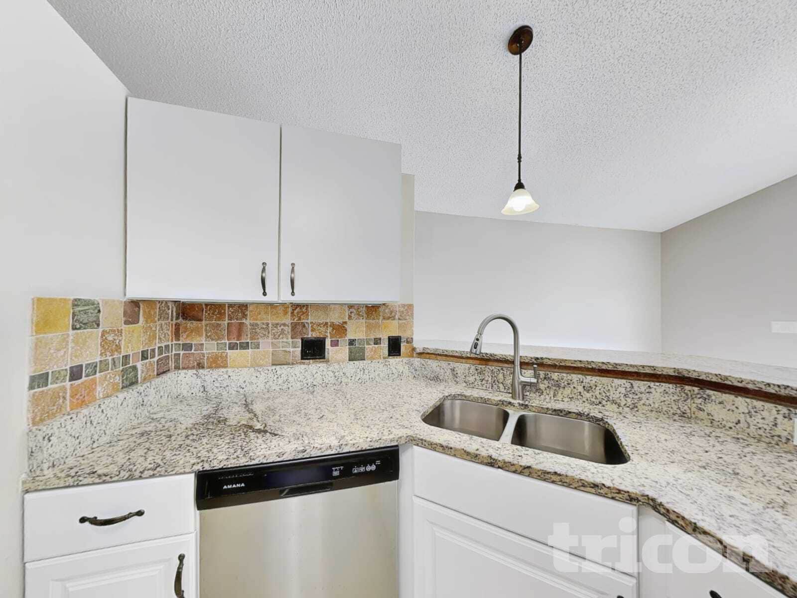 Building Photo - 30602 Birdhouse Dr